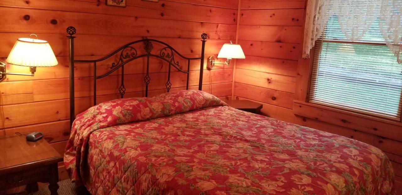 Tanglewood Motel&Log Cabins Maggie Valley Eksteriør billede